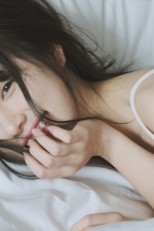 当着太子的面皇帝宠幸了太子妃
